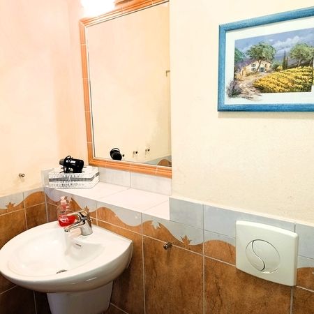 Einrichtung eines kleinen Badezimmers